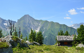 Solche Häuser bleiben im Gedächtnis – oft länger als jede einzelne Etappe.